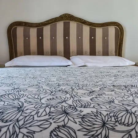 弗朗西斯二世别墅酒店